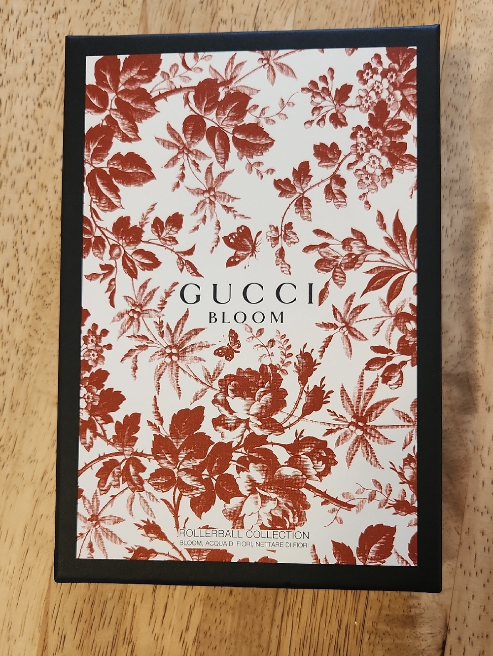 Gucci Bloom Floral Rollerball Box – Red and Black Design Trio Glass Bottles